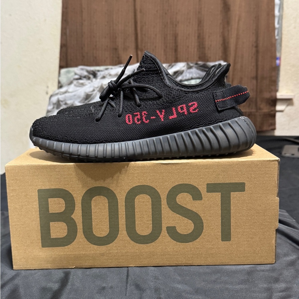 Yeezy 350 V2 - Black/ Red